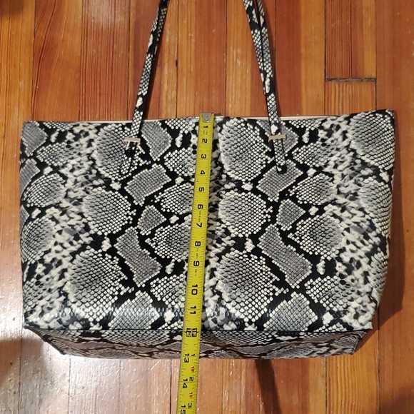 H&M tote. - Picture 7 of 8